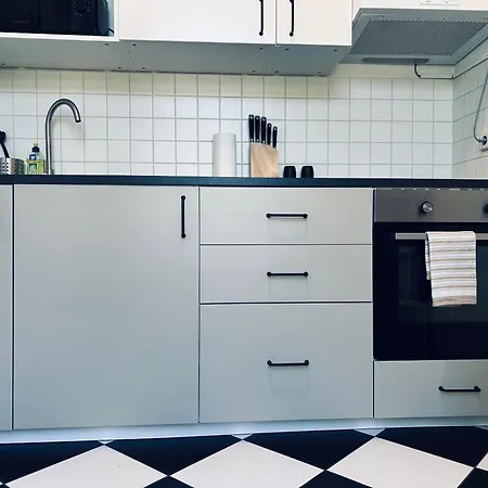 Kueche-siebtraegermaschine-netflix-wifi-lage Apartment *